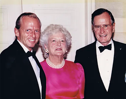 0044 REB , Pres & Barbara Bush White House 1991 Edited denoise enhance 1.8x faceai